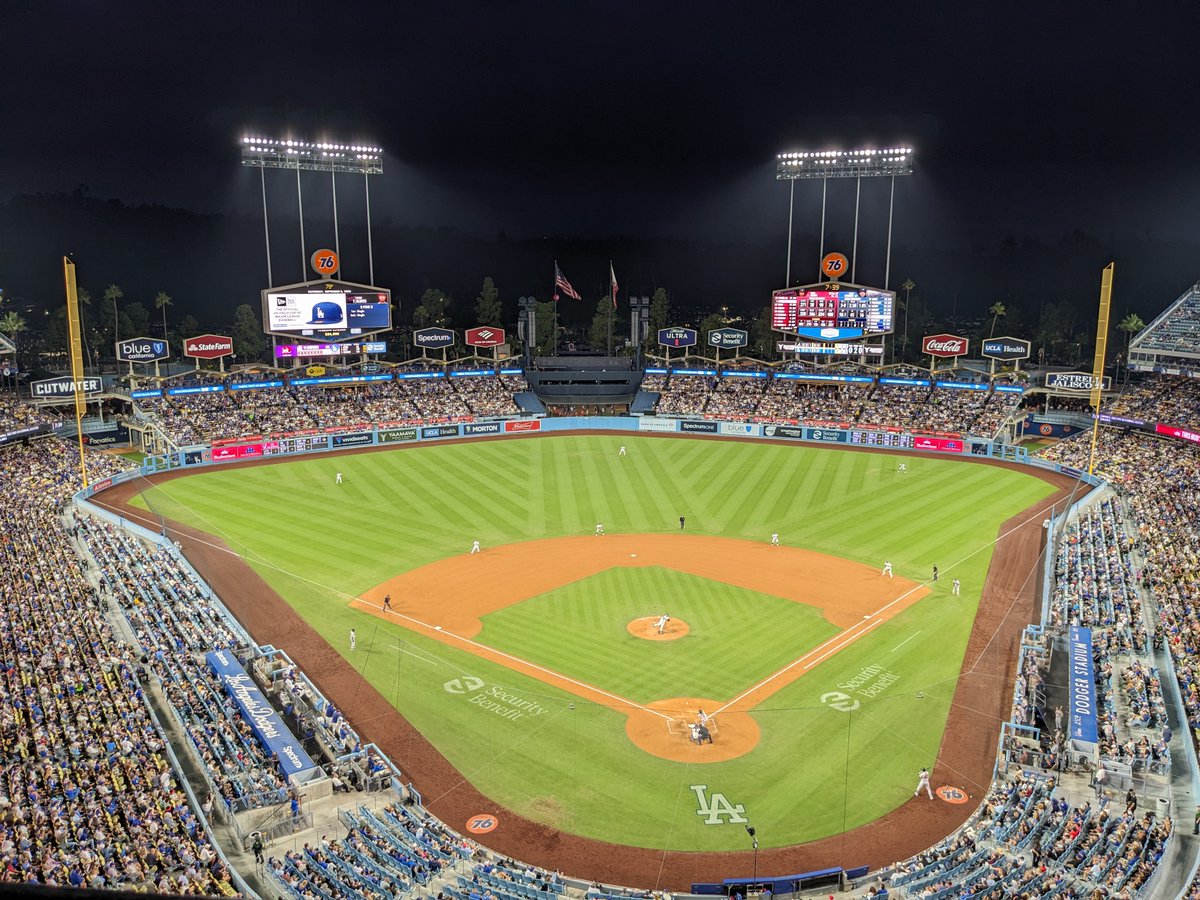 TheRealSki3's tweet photo. @FOS first time at dodgers stadium. stadium #7 for me. trying to hit all of them...eventually lol https://t.co/4Dz9nPz8PU