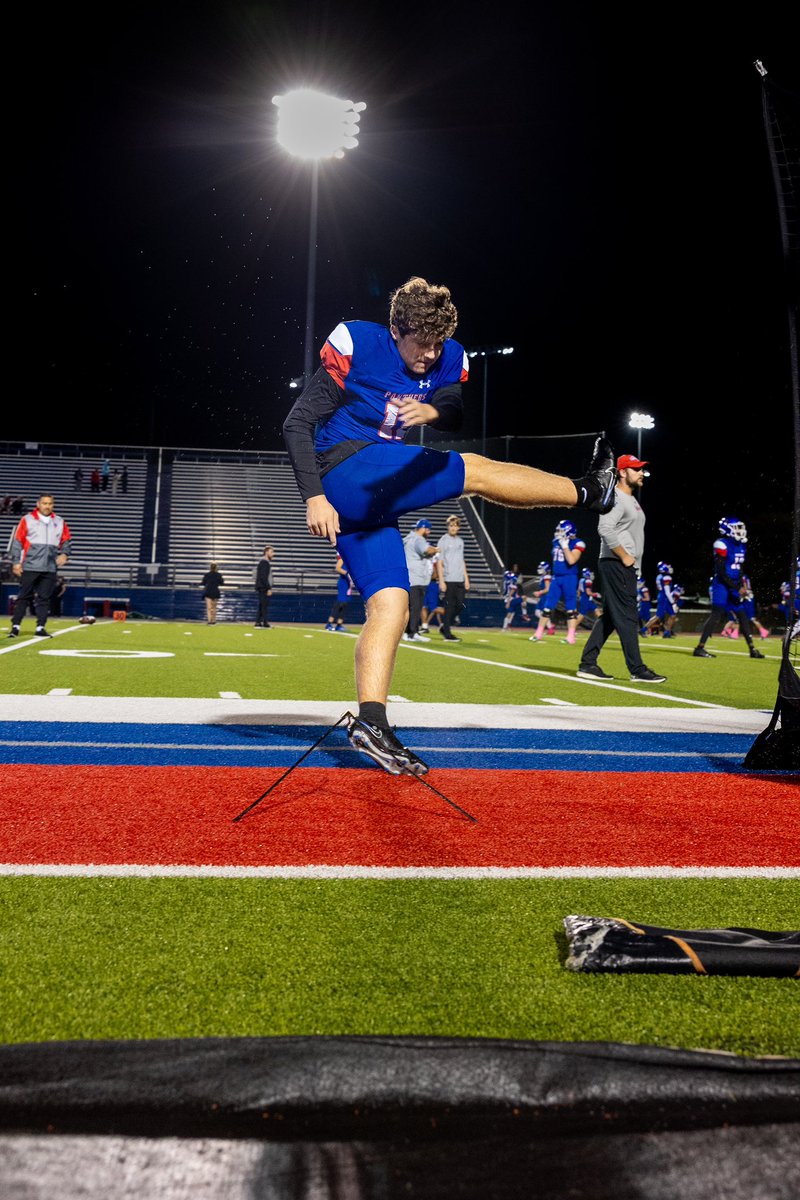 Let’s all vote <a href="/jamessatty/">James Satterfield</a> the best 6A kicker in Texas! <a href="/Tx_HSfootball/">Texas HS Football</a> <a href="/MidwayFB/">Waco Midway Football</a> <a href="/MidwayHS/">Midway High School</a>   texashsfootball.com/6a-fan-vote-ki…