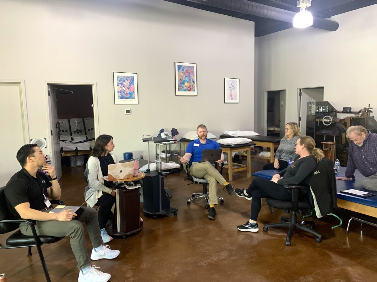 BodyStructureKY's tweet photo. To ensure proper communication over treatments, ALL of our therapists come together once a month to participate in their journal club where they discuss different treatments that can help a variety of... information:
(859)268-8190
info@bodystructure.com
https://t.co/oL1LGM6inr https://t.co/YznqJfRA04