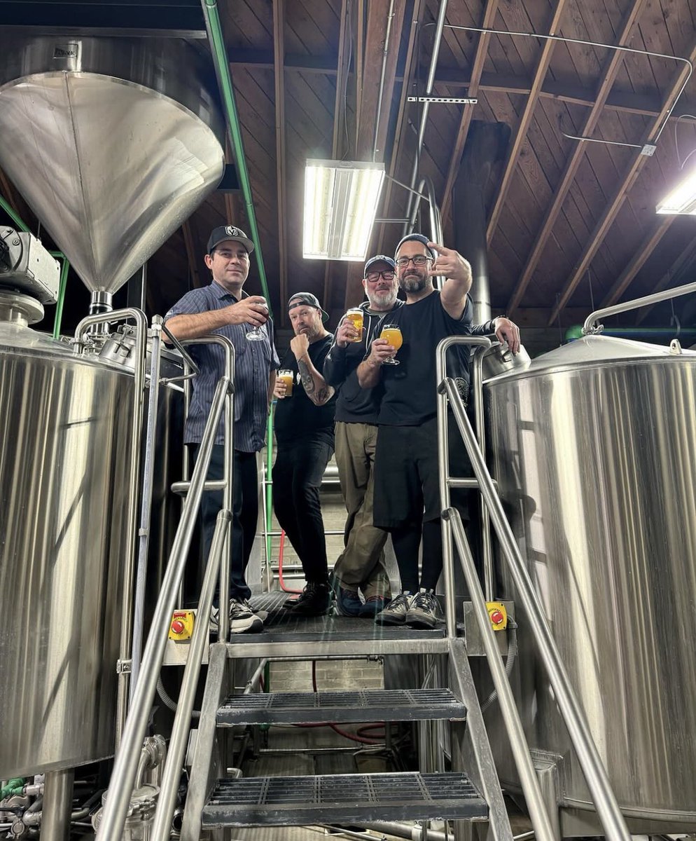 tenayacreek's tweet photo. Get ready for some killer deliciousness from @beerzombies x @tenayacreek 🍺 coming soon! A double hazy with citra & mosaic hops 🙌 #beerzombies #hazyipa https://t.co/RpNKCG4IAv