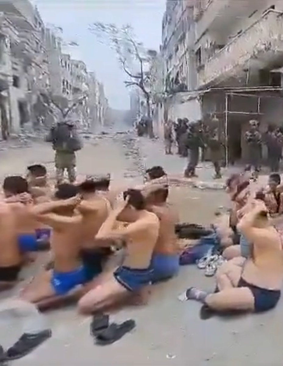MoatAwesome_'s tweet photo. We should all stand a moment of thanks and appreciation to the IDF , they are now carrying out very dangerous missions to catch these strong-built soldiers trained at the highest level with the highest danger rates who want to ruin the world https://t.co/qUKxD5K6P9