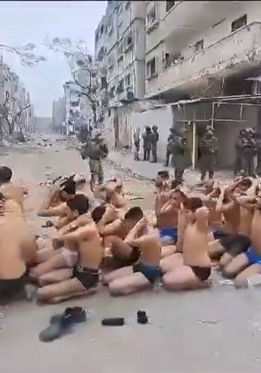 MoatAwesome_'s tweet photo. We should all stand a moment of thanks and appreciation to the IDF , they are now carrying out very dangerous missions to catch these strong-built soldiers trained at the highest level with the highest danger rates who want to ruin the world https://t.co/qUKxD5K6P9