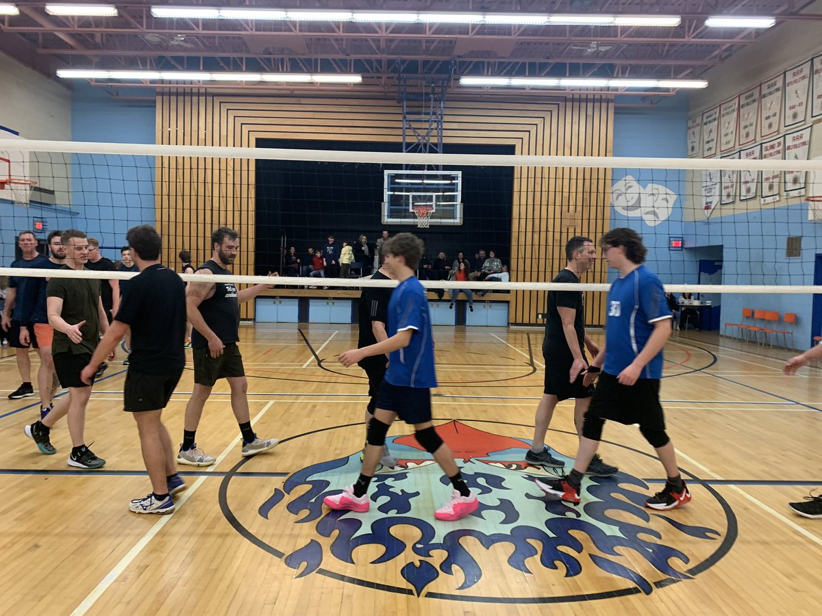 cjbrake_pe's tweet photo. @PasadenaAcademy alumni games fundraiser. We shake hands before and after games. #respectinsport https://t.co/xH5ehINIx6