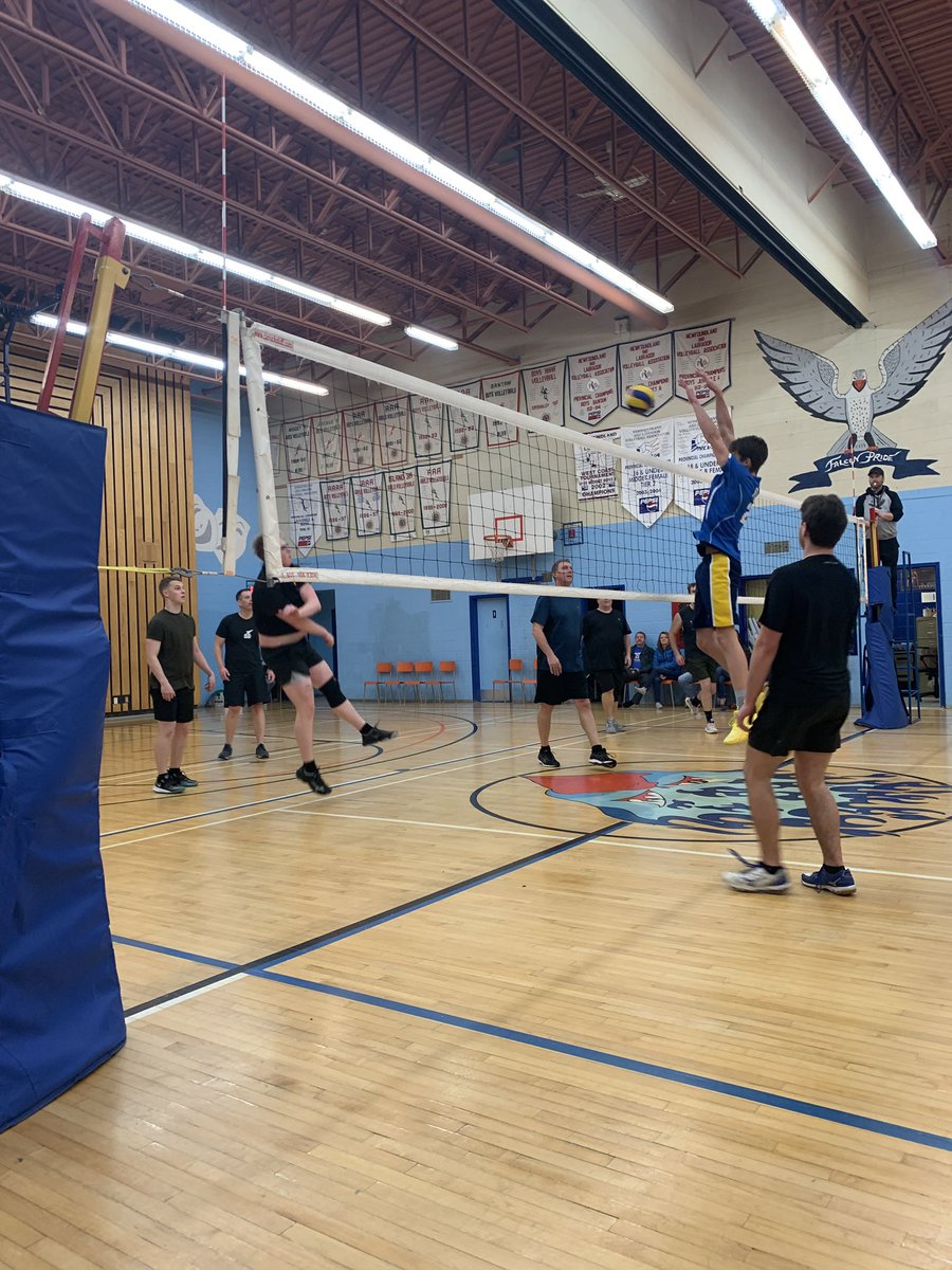 cjbrake_pe's tweet photo. @PasadenaAcademy alumni games fundraiser. We shake hands before and after games. #respectinsport https://t.co/xH5ehINIx6