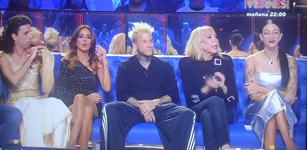 AnaAlexGanador's tweet photo. Ellos han sido gran hermano del primero al último! En especial como no mi @alexcaniggia 🧡🧡 Viva el Team Naranja! 🫶
Nos han dado lo mejores momentos de este concurso.
#GHVIPDBTFinal https://t.co/Lad5XTYe2V