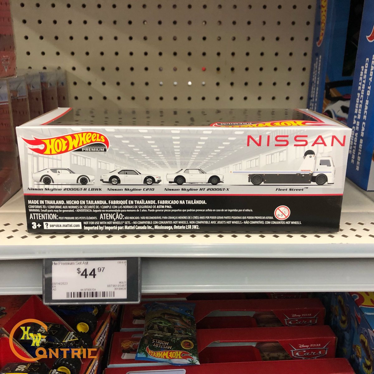 #tbt Grabbing the last Nissan Skyline diorama box set on the shelf 😉

#hotwheels #hotwheelscentric #hotwheelsaddict #hotwheelscollector #hotwheelspics #nissan #hwcentric #diorama #mattel #skyline