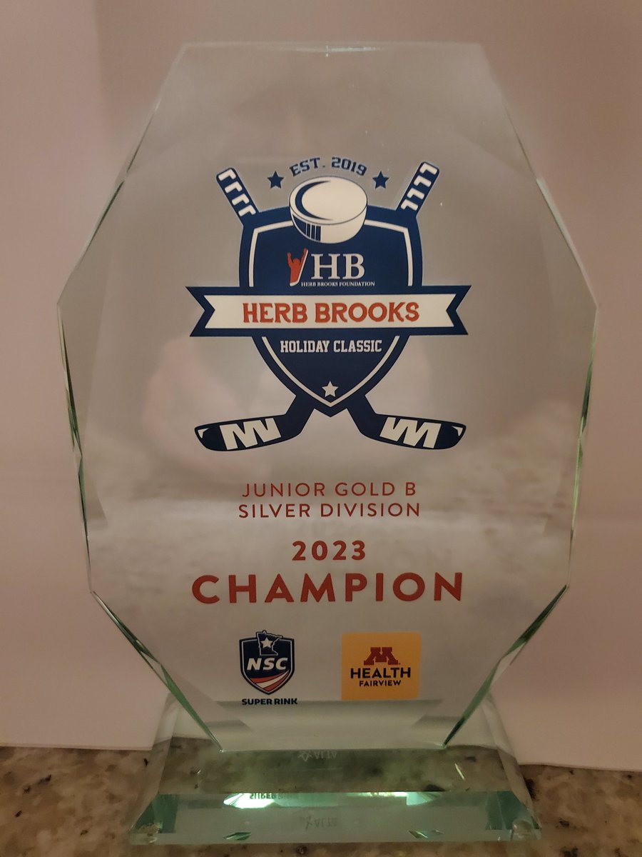 FLJuniorGold's tweet photo. Rangers win in a shootout to take home the 1st place hardware.  52 saves for Hoeve! #gorangers https://t.co/9IPRtbvLii