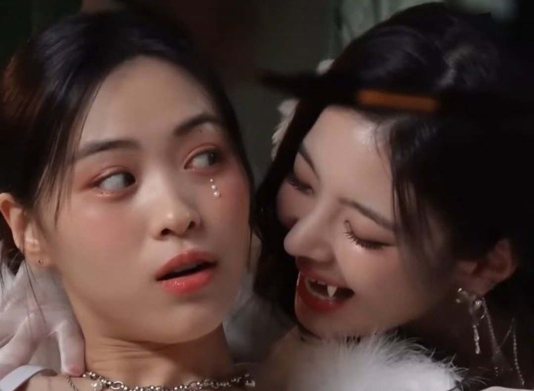 GCeNh2obYAApehU?format=jpg&name=medium