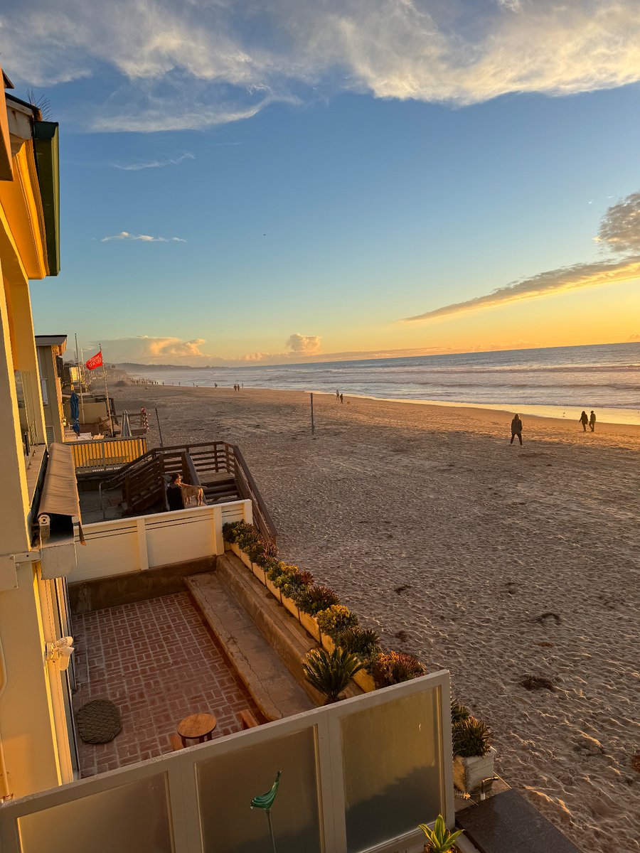 I recently got a beach house to use as my “office”. It’s the best investment I’ve ever made. I had no idea how much I would enjoy being at the beach everyday. Taking a daily walk down the beach, looking up from my laptop and seeing surfers and dolphins. I am so grateful 🙏