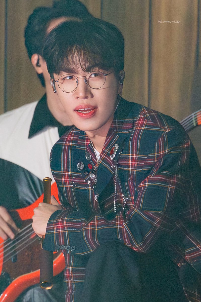 soran_shutter's tweet photo. 231224 소란 winter concert 'WISHLIST'
#소란 #고영배 https://t.co/OIslP8X0f3