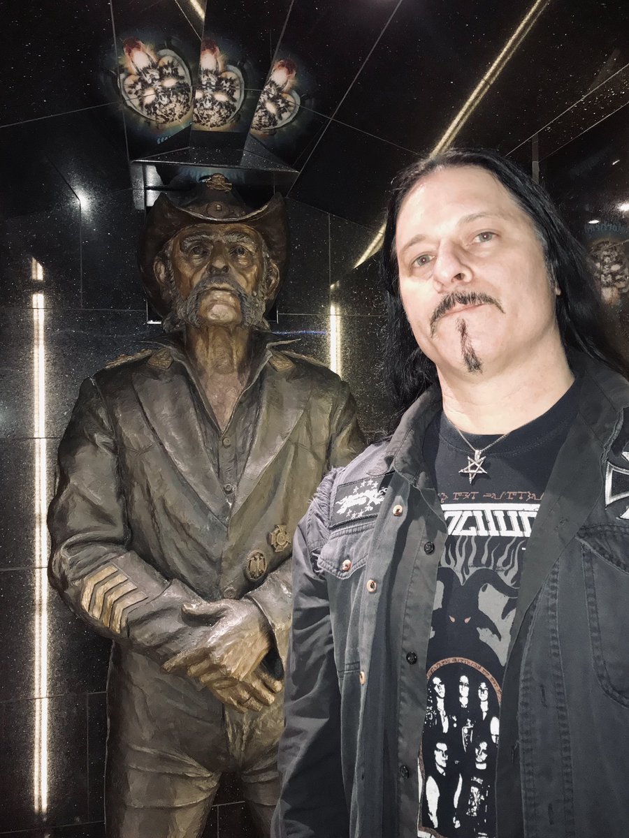Remembering the great Lemmy Kilmister, of Motörhead. Same spot I met the man 20 years earlier, at Rainbow Bar. In Lemmy’s own words to me, “See you on the road”. RIP Lemmy. ♠️ 

#Lemmy #Motörhead #RocknRoll