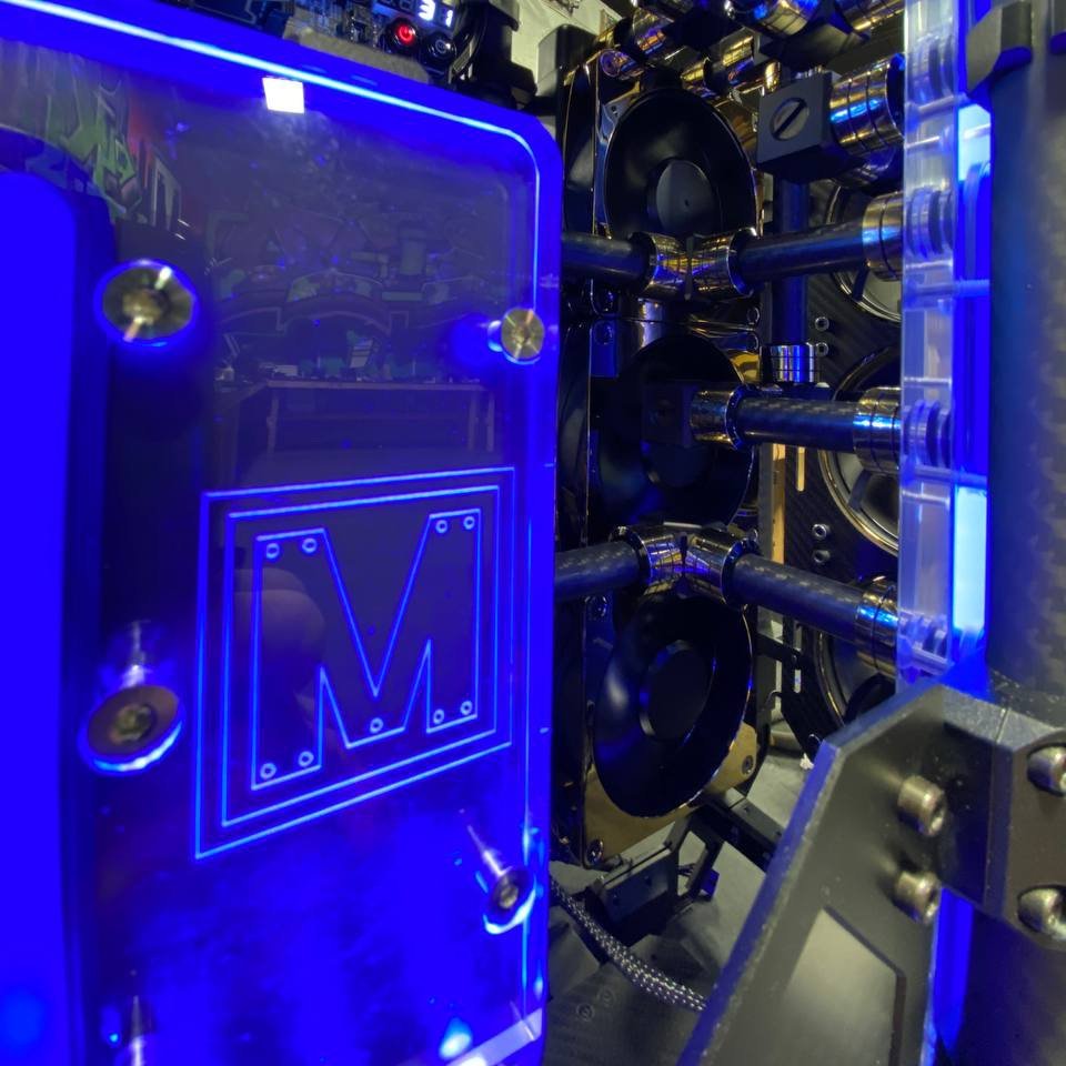 ModMyMods's tweet photo. It's the small details that we love adding to things, like our logo etched to a waterblock 😏

#modmymods #alphacool #cnc https://t.co/Udy8CmhwNq