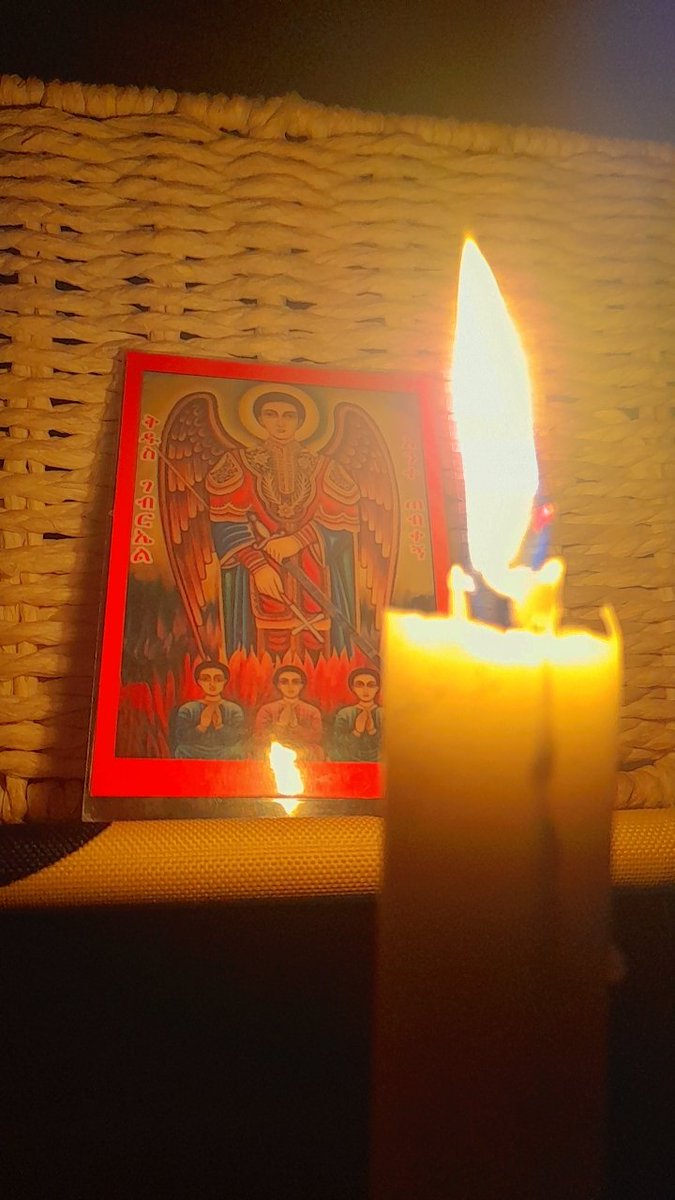 maerg1621's tweet photo. #ቅዱስ_ገብርኤል ፲፰🙏🩵🕯️⛪🕊️
እንኳዕ ንቅዱስ ገብርኤል
 ዓመታዊ ክብሪ በዓል
 ብሰላም አብጸሐና ኣብጸሐኩም
ብስራታዊ መልኣኽ ቅዱስ ገብርኤል 
ፅ��ቕ ብስራት ሓጎስን ፍስሓን 
 ሰላምን የስመዐና 
ካብ መከራ ኹሉ ይሓልወና
ረድኤቱ በረከቱ ኣይፈለየና🙏 https://t.co/8ZbgwkgSXZ