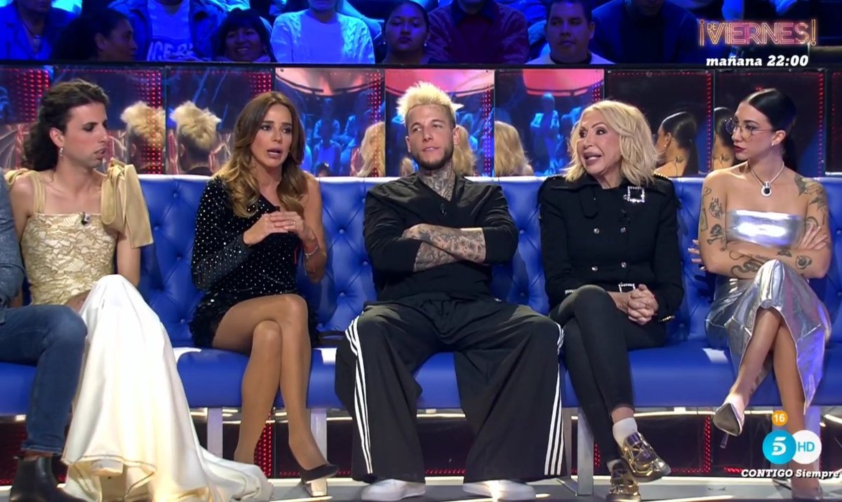 CrazyZumbera's tweet image. El Team Naranja levantando el debate final. Como han hecho con todo el concurso. Ellos han sido GH VIP 8.

En especial Alex que ha sabido separar juego, personas y estrategias. Por eso Alex Caniggia, el fundador del team, será el ganador moral siempre 🏆
#GHVIPDBTFinal