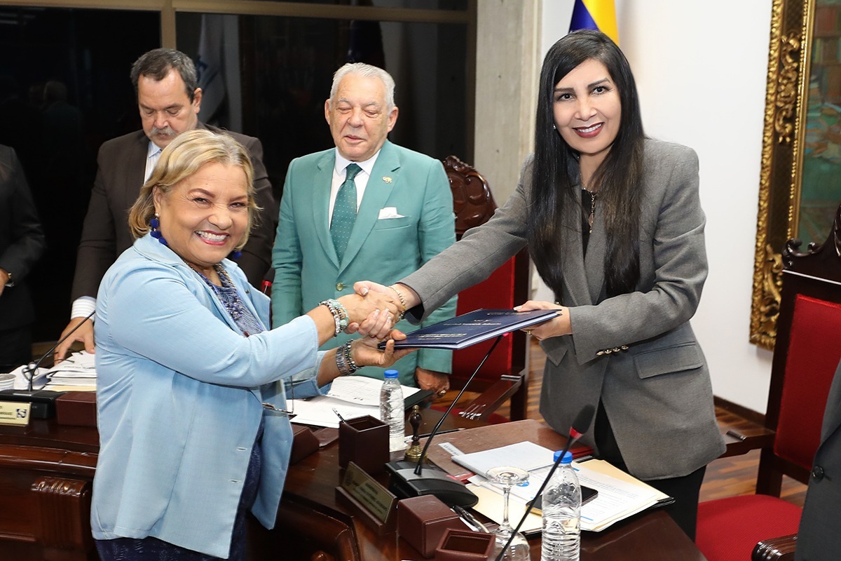 gladysrequena's tweet photo. Presentamos ante la Sala Plena del Tribunal Supremo de Justicia, el Informe de Gestión  de la Inspectoría General de Tribunales (IGT), correspondiente al periodo 2022-2023. 
@GladysTSJ
@TSJ_Venezuela 
@IGTaldia https://t.co/IuI90aHDTA