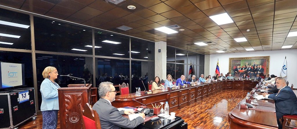 gladysrequena's tweet photo. Presentamos ante la Sala Plena del Tribunal Supremo de Justicia, el Informe de Gestión  de la Inspectoría General de Tribunales (IGT), correspondiente al periodo 2022-2023. 
@GladysTSJ
@TSJ_Venezuela 
@IGTaldia https://t.co/IuI90aHDTA