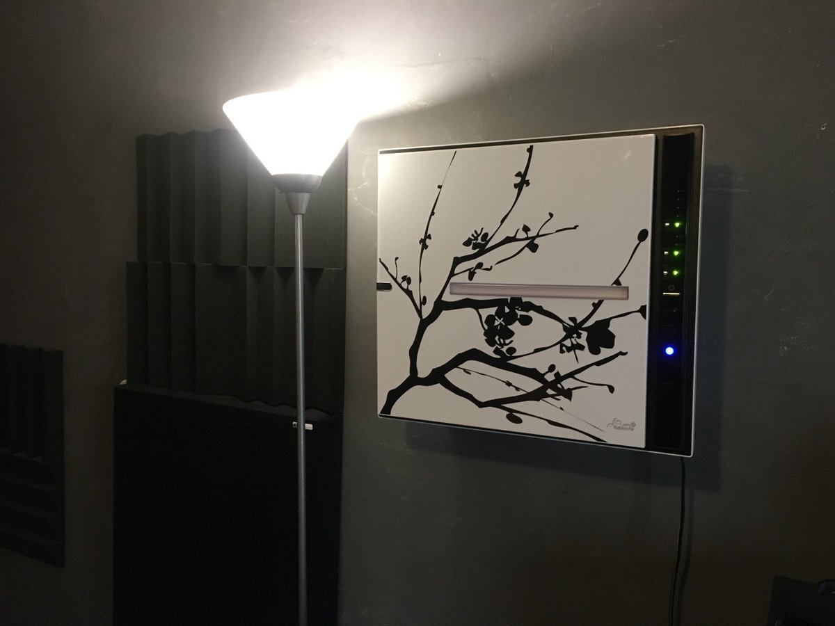 Clean air with an artistic flair: The wall-mounted MinusA2 air purifier, adorned with the 'Branch Out Zen' design, becomes part of the room's modern and acoustically mindful decor.

#MinusA2 #BranchOutZen #AirPurifierStyle