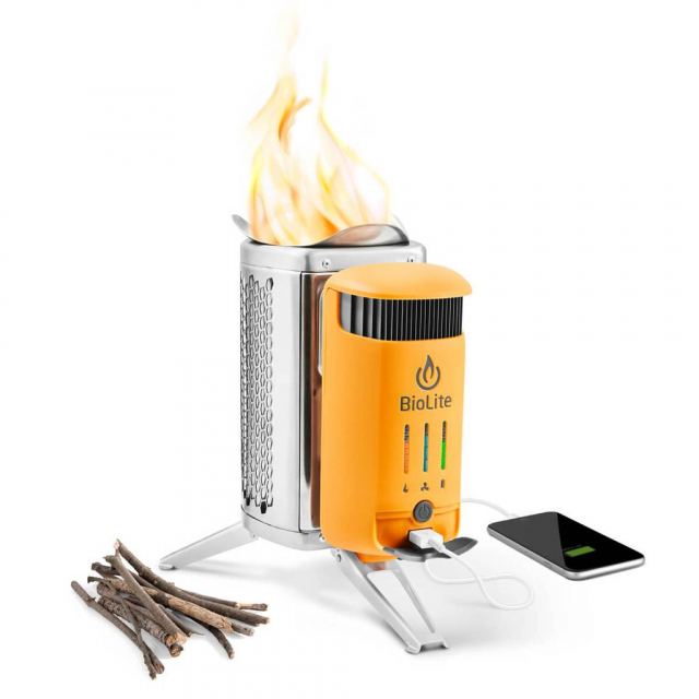 HoopersOutdoor's tweet photo. Turn fire into electricity with BioLite's awardwinning wood stove.  https://t.co/0um5FsYeTp https://t.co/laFiGHPRra