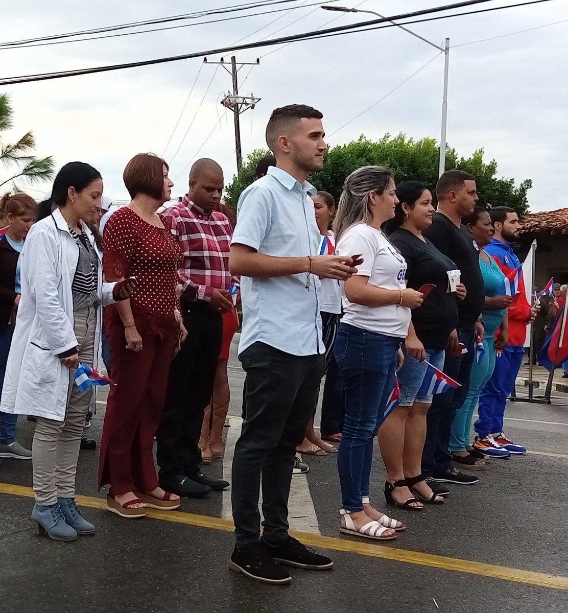Muchas Felicidades <a href="/JulioMorejonP/">Julio Emilio Morejón Pérez</a> por tu ingreso a nuestro <a href="/PartidoPCC/">Partido Comunista de Cuba</a> y recibir tu carné hoy en el acto provincial por el aniversario 65 del Triunfo de la Revolución, en #PinardelRío, #Cuba.
#EstaEsLaRevolución y su garantía de continuidad. 
<a href="/FeuCuba/">FEU de Cuba</a>