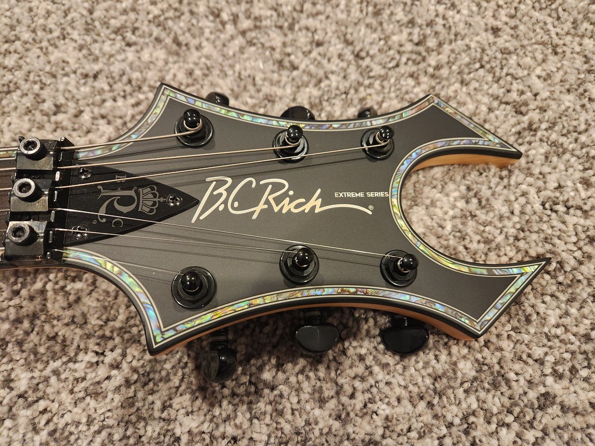 TryTryingHarder's tweet photo. Woo damn! Finally got my replacement guitar. What a beauty. Just need a case now! @OfficialBCRich Warbeast Extreme @guitarcenter #bcrichwarbeast #bcrichguitars #guitar #guitarcenter #warbeast #musiclover #music #shredders https://t.co/gqcOc6wH2Z