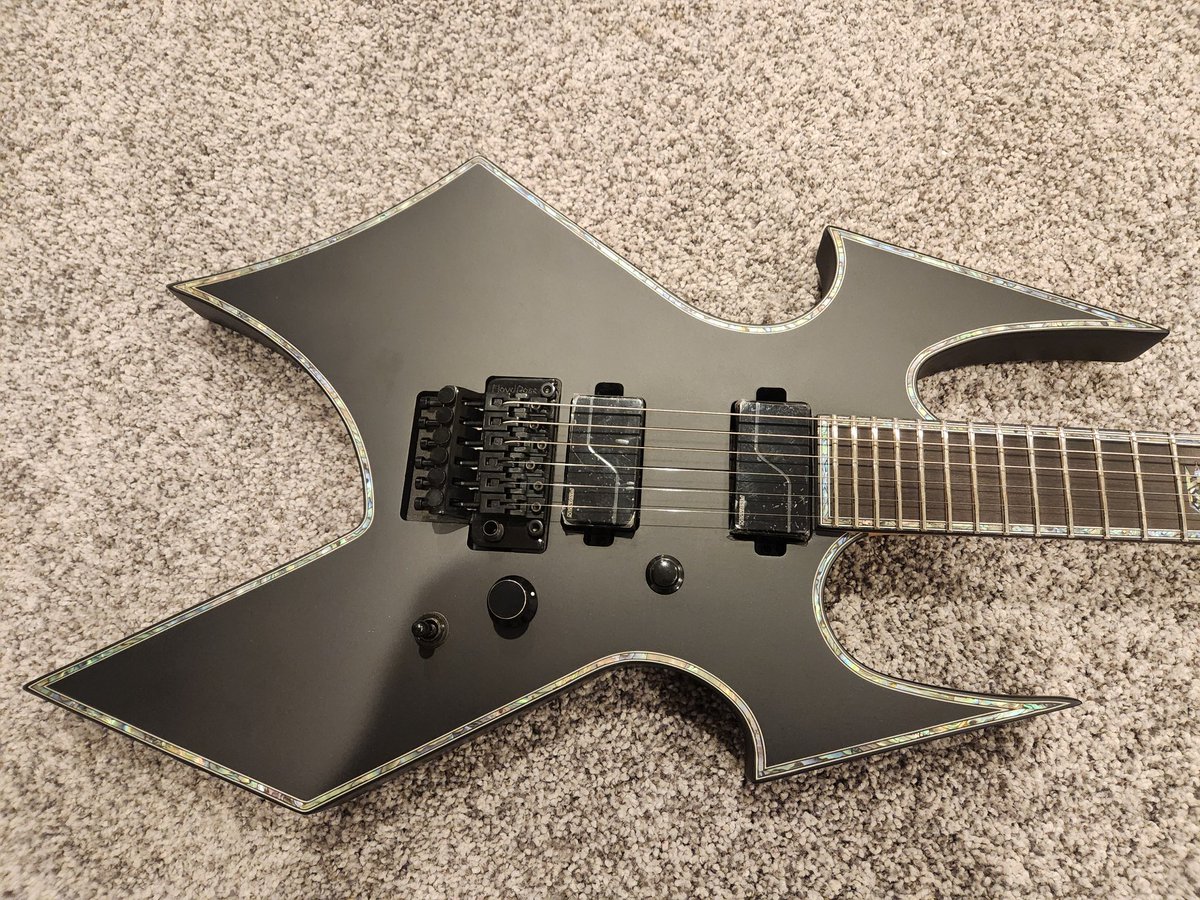 TryTryingHarder's tweet photo. Woo damn! Finally got my replacement guitar. What a beauty. Just need a case now! @OfficialBCRich Warbeast Extreme @guitarcenter #bcrichwarbeast #bcrichguitars #guitar #guitarcenter #warbeast #musiclover #music #shredders https://t.co/gqcOc6wH2Z