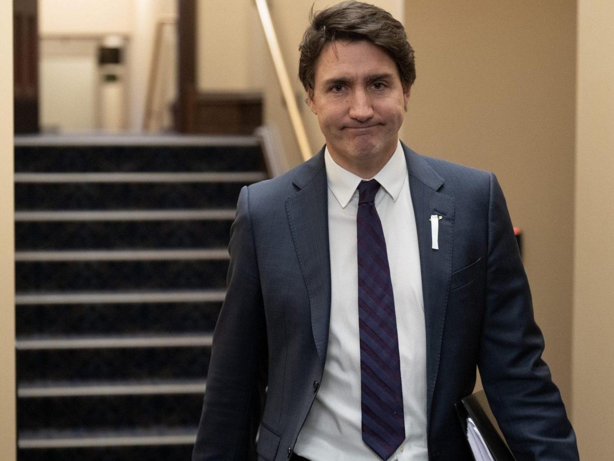 TheTorontoSun's tweet photo. TERRAZZANO: Trudeau planning to hike taxes again in the new year https://t.co/eETSregeK3 https://t.co/LgF7uenIuJ