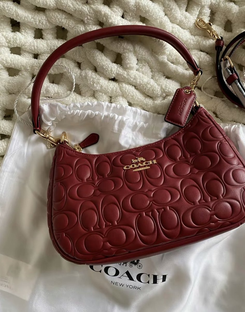 badestoutfit's tweet photo. cherry coach shoulder bag https://t.co/SOOZr4QXmp