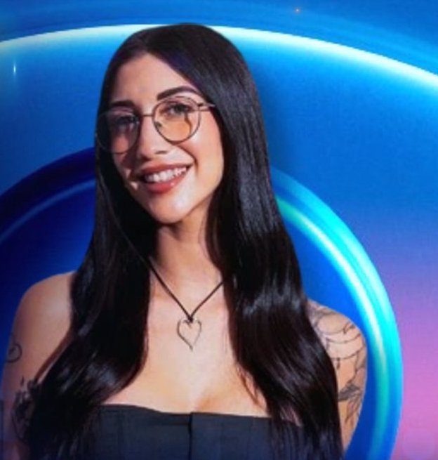 ComentoYPunto00's tweet image. Es muy triste que un debate final no le haya dado protagonismo a la ganadora de esta edición: Naomi ❤️#GHVIPDBTFinal #GHVIP8