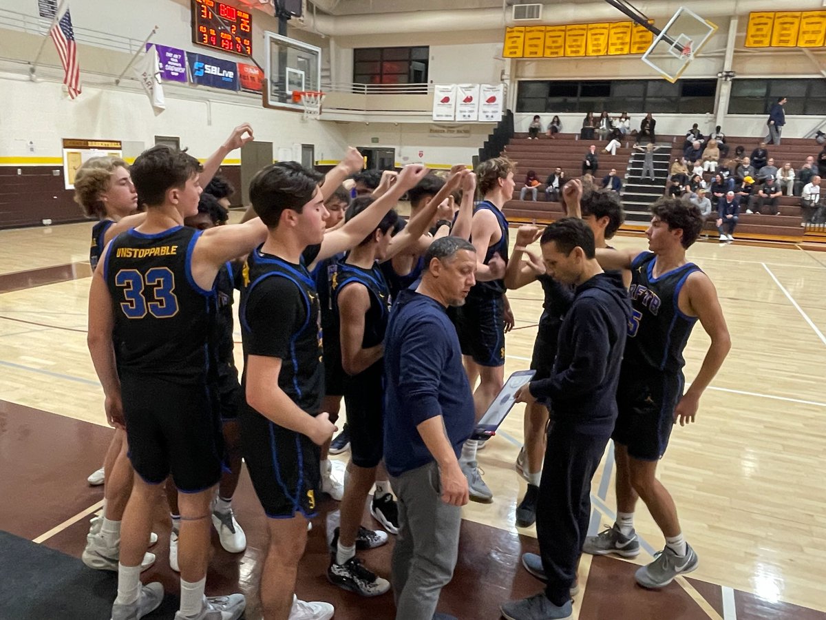 🚨#STALLIONS WIN🚨 #SanJuanHills bounces back with a decisive 72-48 win over Otay Ranch in gm 2 of @TheHDayClassic! #SJH led by ‘24 @natebrosch w/20 & ‘25 @masonhhodges w/12, ‘26 @CamGolt14 9. #RFTB #UNSTOPPABLE #NoBetterPlace @sjhhsathletics @sjhhsboosters