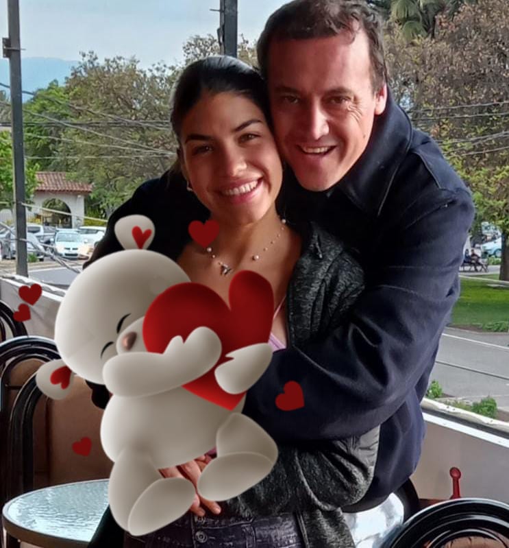 RechazoCiudada1's tweet image. Maximiliano te recuerdo que conociste a tu novia extranjera en el Passapoga , dónde eras cliente frecuente.Las fotos y videos son la mejor evidencia.