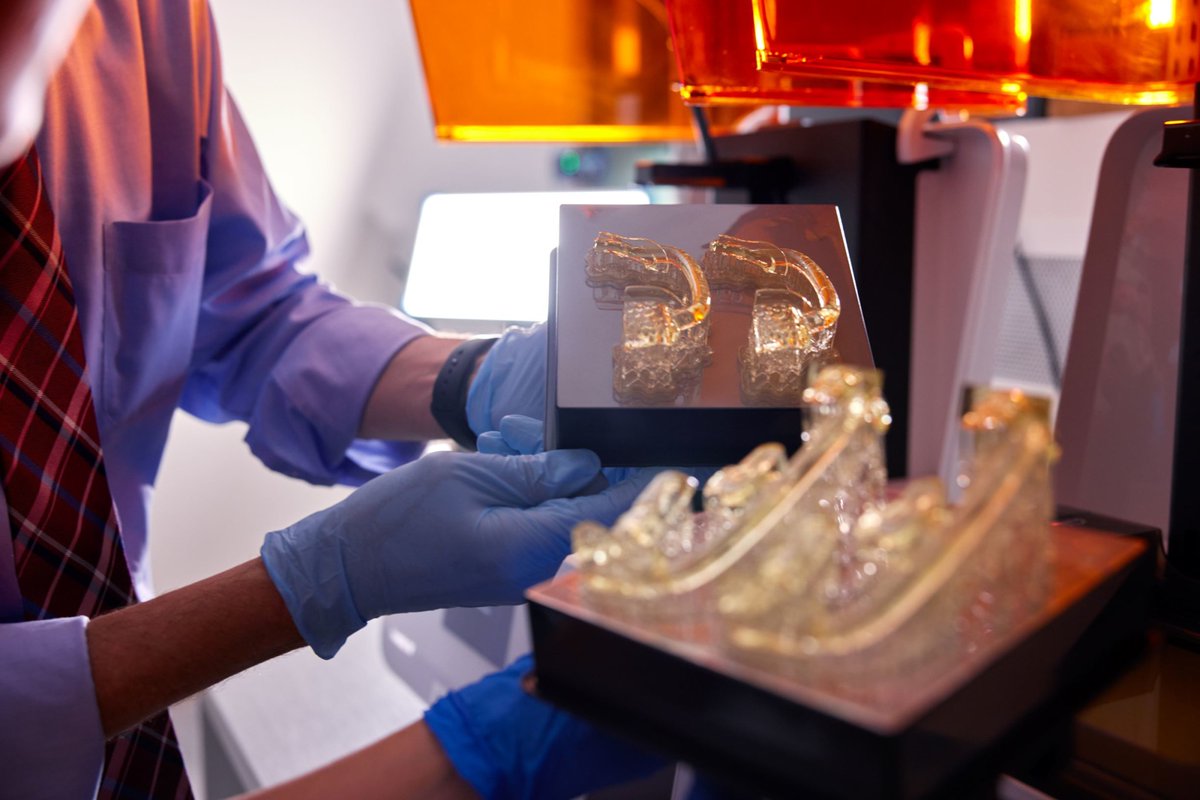 Step into the fascinating world of <a href="/MayoClinic/">Mayo Clinic</a>'s onsite #3Dprinting lab to treat advanced cancers. Here, the team is creating an exact copy of a patient’s facial structure, a remarkable feat that paves the way for precise surgical cutting guides. #InnovationStartsAtMayo