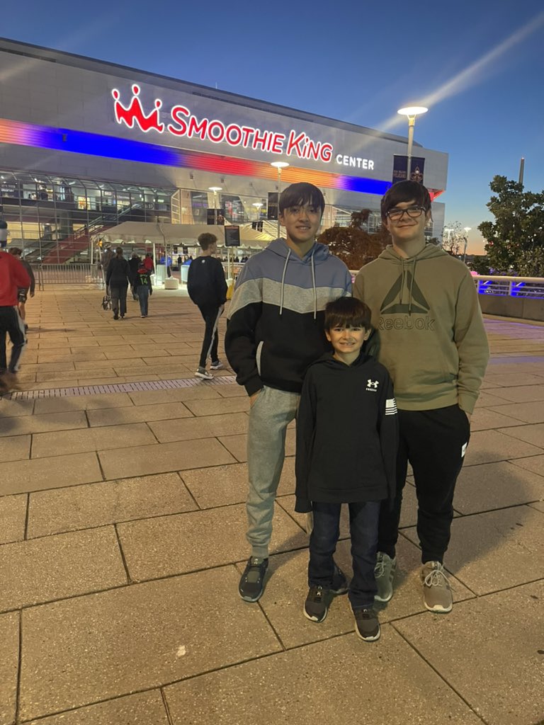 BlakeLejeune's tweet photo. #pelicansgameday https://t.co/BWJHwCiUJe