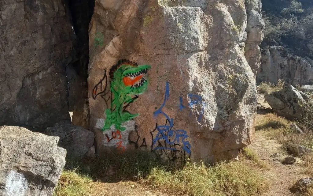 Grafiteros dañan zona arqueológica de Hidalgo 😠

airesdehidalgo.com/2023/12/27/gra…
