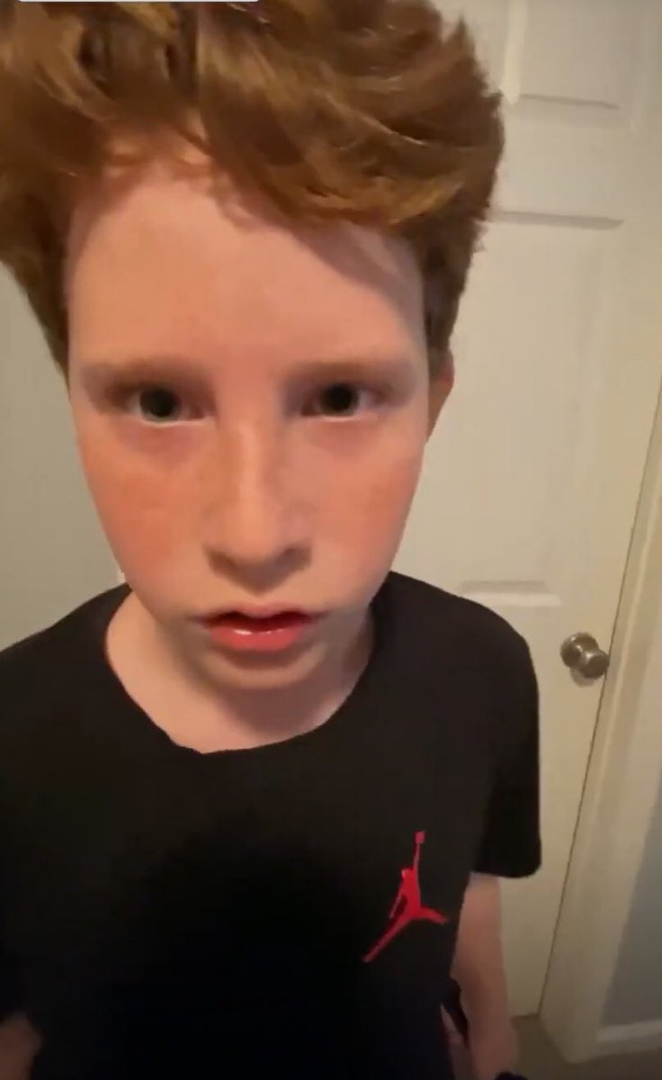 KleppPizz's tweet photo. Should this guy be banned from Fortnite yes or no 

👇 https://t.co/JI5jbMQxsU
