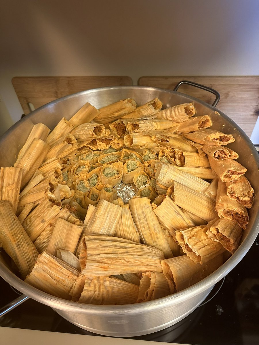 RangelKemp's tweet photo. Tamale Day @ the Kemp house with homemade masa! https://t.co/PyirZIlvuW