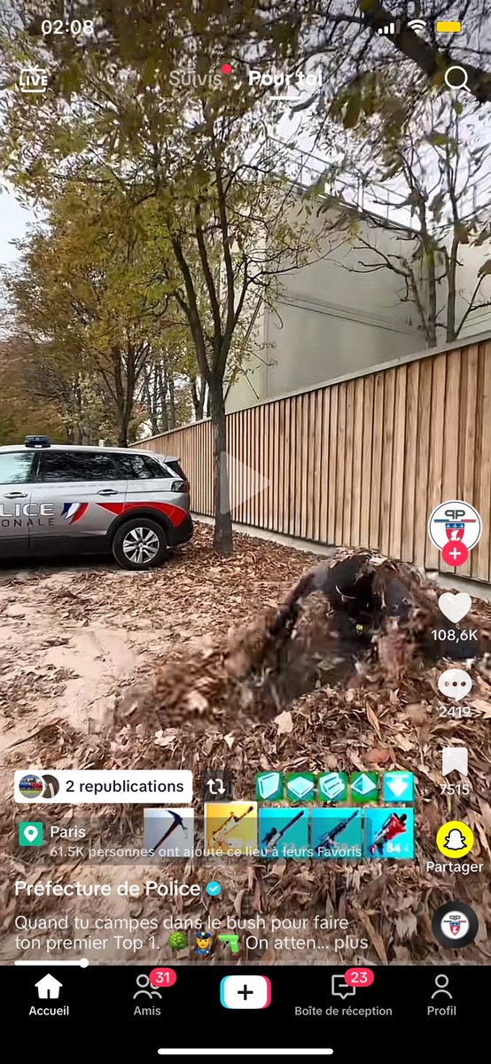 Chilow_tv's tweet photo. Je suis mort la police sont chaud sah a fortnite sah 😂   #fortnite #Police https://t.co/MFhNTw4mYE
