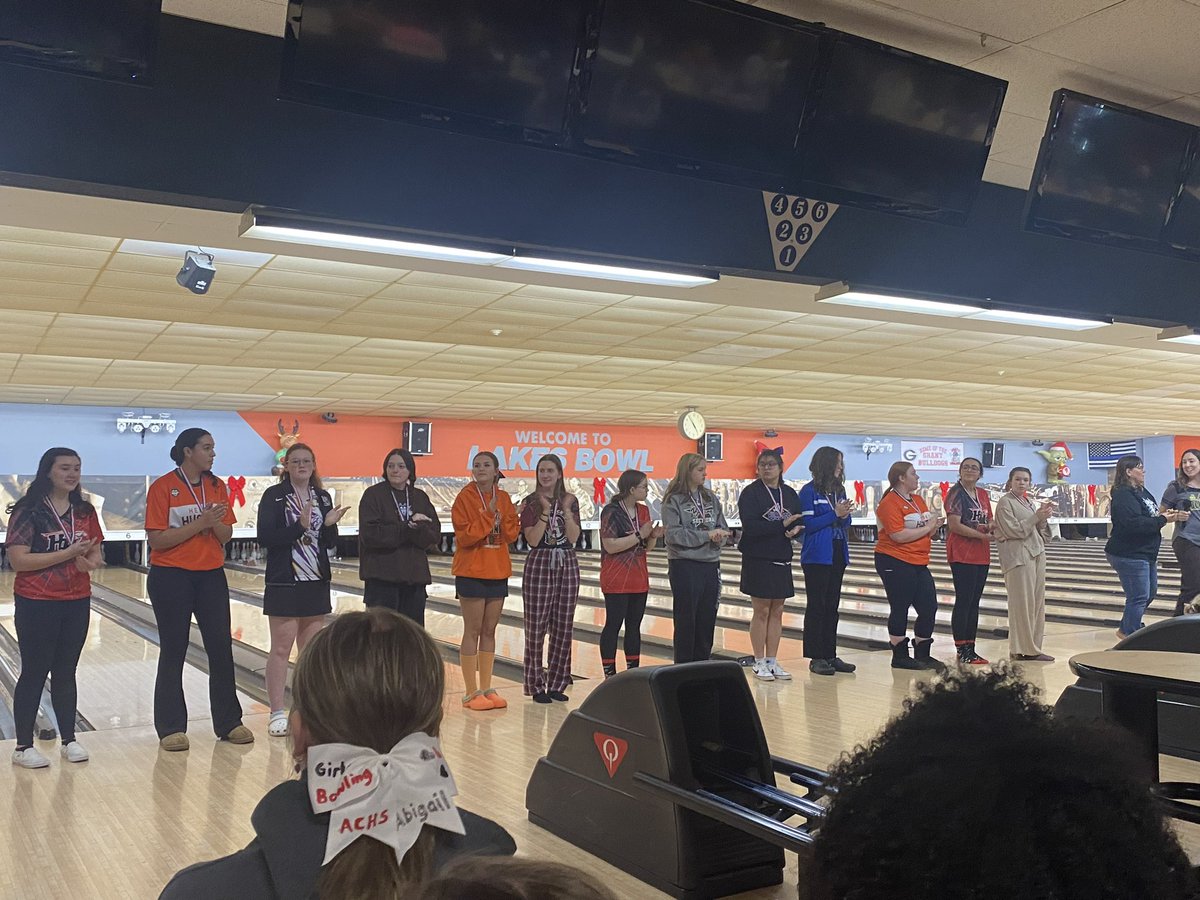 WHS Bowling tweet media