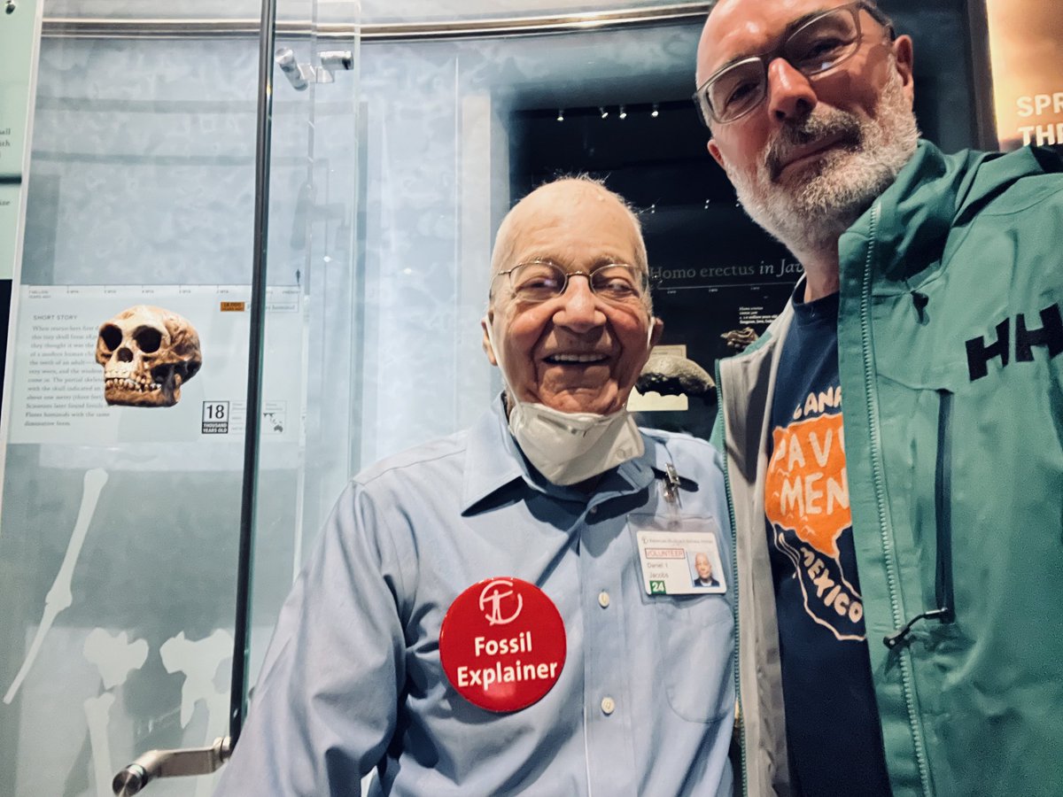 tiernanhenry's tweet photo. Star of ⁦@AMNH⁩ #DanielJacobs. Might have found my dream post retirement gig: water explainer ⁦@SNSUniofGalway⁩ ⁦@GeolSurvIE⁩ ⁦@iCRAGcentre⁩ ⁦@IAH_Ireland⁩ https://t.co/lELRkqkrBK