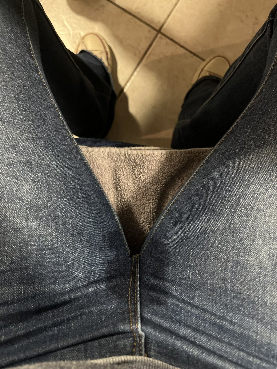 goddess_roa's tweet photo. Where are all my little fincucks at? My man’s alpha creampie is leaking through my panties and jeans and your cuck tax is due. 

Findom finsub cuck fincuck goddes mistress creampie https://t.co/znqj9lJt0f
