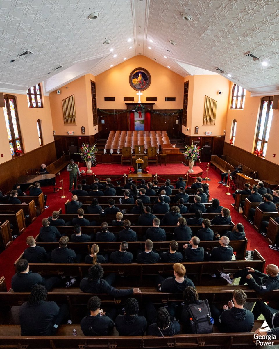 CFAPeachBowl's tweet photo. Walking in the footsteps of history ⛪️

Earlier today, players visited the Martin Luther King Jr. National Historic Park and the Ebenezer Baptist Church.

#CFAPeachBowl | #WeAre https://t.co/eQCaR8w8FV