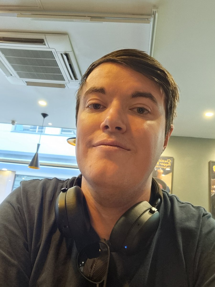 Obligatory vacation selfie, thankfully remembering my way around this place and found good food