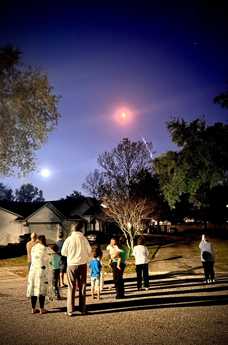 Classic Florida moment: Neighborhood gathers for a shuttle launch. I have to say— the <a href="/SpaceX/">SpaceX</a> <a href="/elonmusk/">Elon Musk</a> version is wayyyy cooler on many levels.