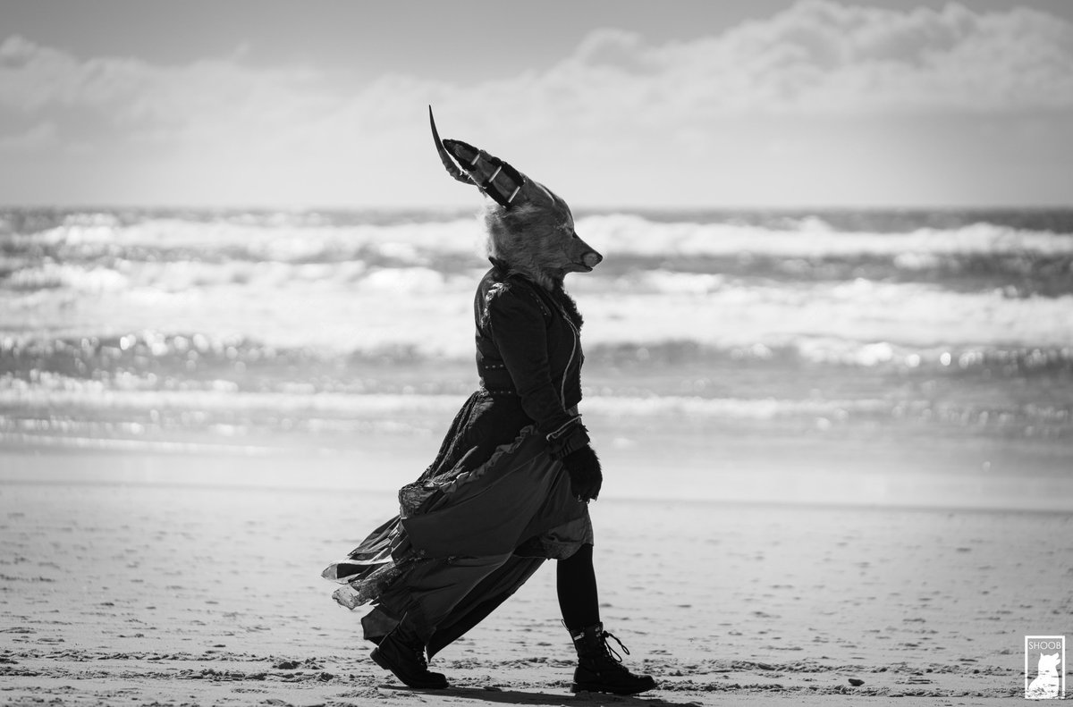 Post your favourite fursuit pics from 2023!