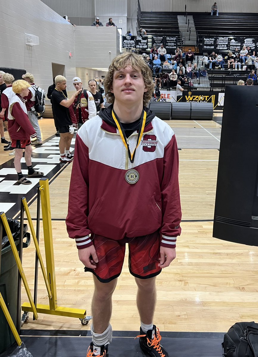 ryan_seymour4's tweet photo. Got 1st today at the 44th Rockmart invitational! Pinned a state champ and knockout placer in the finals! #AGTG @WrestlingSPHS @CoachAaronHuff @austinseymour41 @CoachScottByers @GeorgiaGrappler @SeWrestle https://t.co/6cJ94vMy2V
