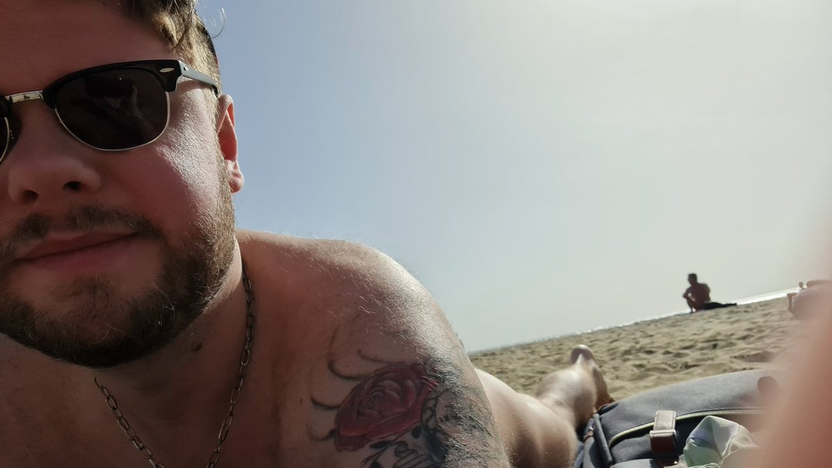 anthbrian17's tweet photo. Sunning my 🍑 on Playa del Ingles #Maspalomas #Playadelingles https://t.co/83zfN3VU4p
