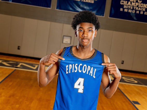 Knights win! Varsity boys basketball defeated Katy Tompkins and Manor to move to the championship game of VYPE Invitational Gold Division tomorrow at noon! #KnightsStandOut