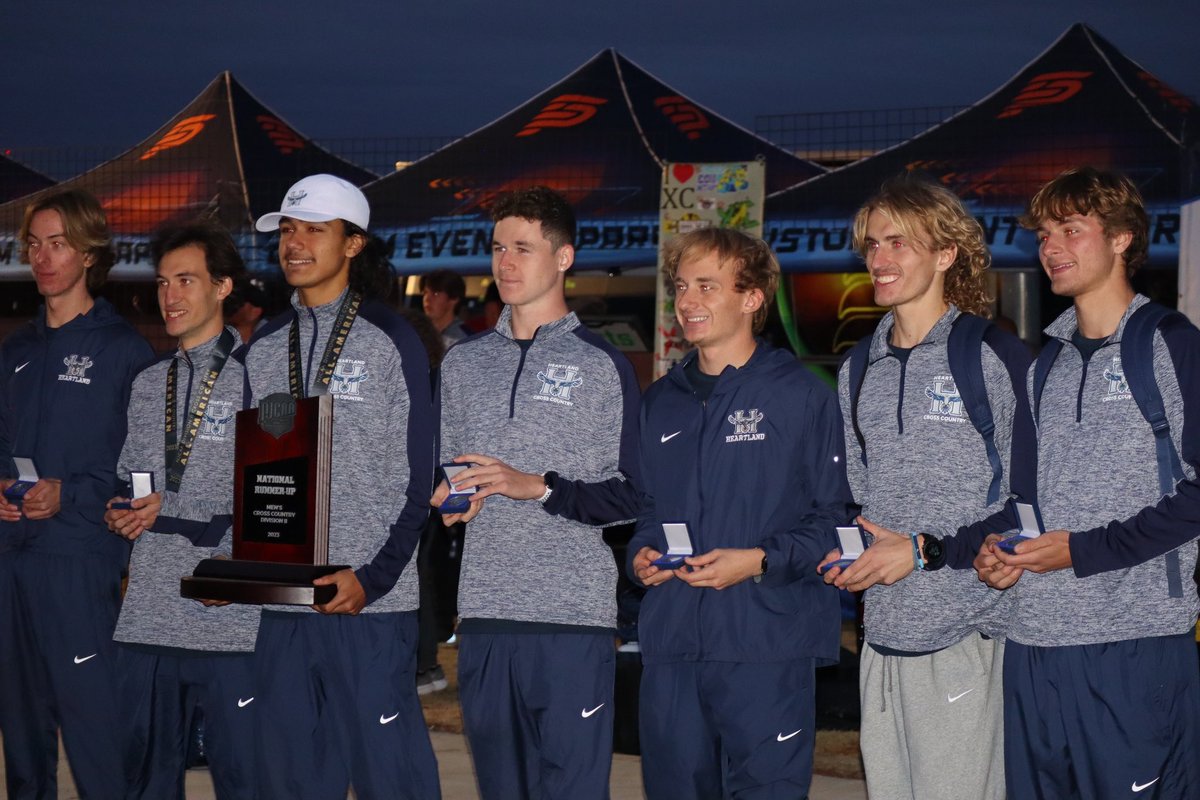 coachtywolf's tweet photo. 🏃‍♂️🏃‍♀️ High school runners! Ready to take your passion to the next level? 🚀 Join the Heartland Hawks and soar with us! 🦅 We offer top-notch academics, incredible team spirit, and the chance to compete at elite levels. 🏆💥 Embrace the challenge and be part of something special https://t.co/YjG8GRYFpV