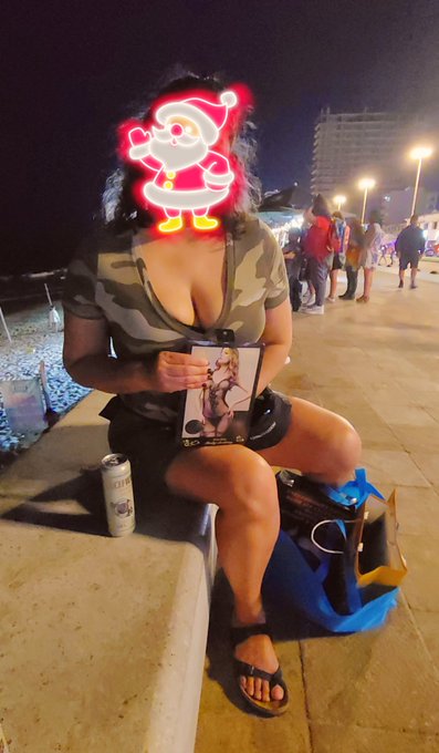 Gracias a nuestro seguidor S***** por el regalo, pronto mando la foto del vestuario. As&iacute; se disfruta<a href="/tag/martesdecachonderia"class="tags"><span>#martesdecachonderia</span></a>