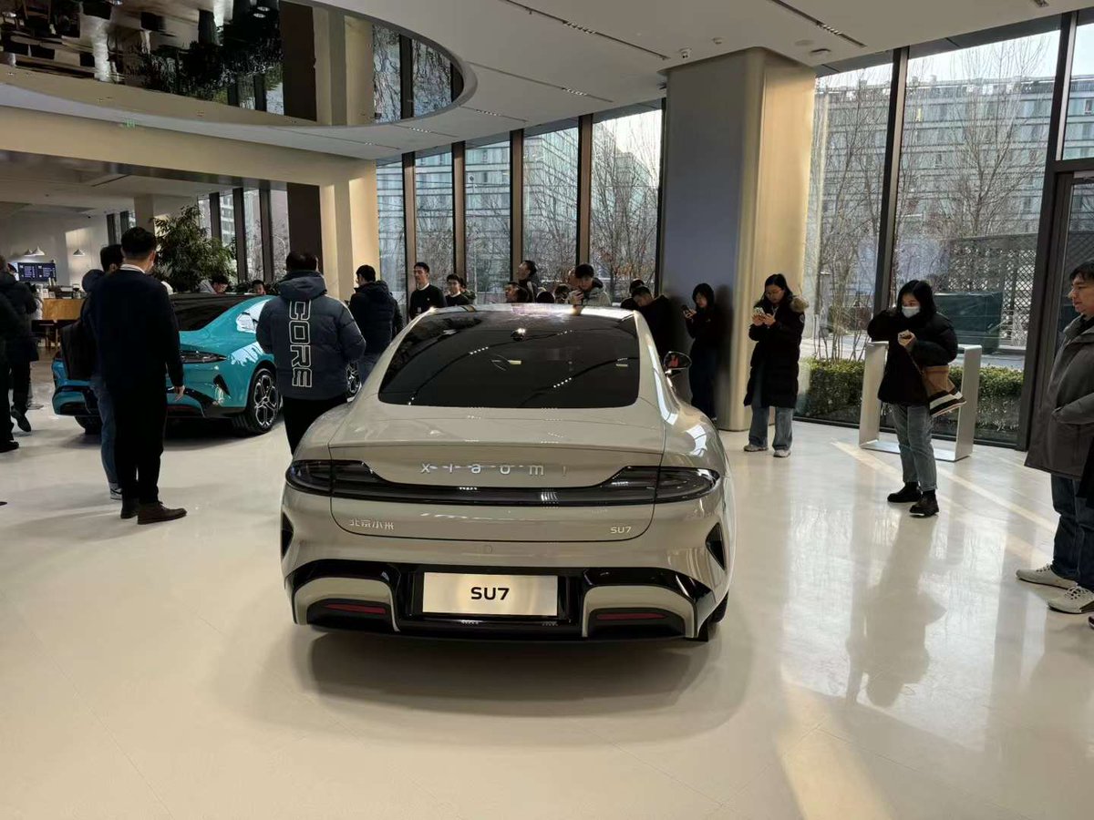 What's new at Xiaomi HQ ? #XiaomiSU7