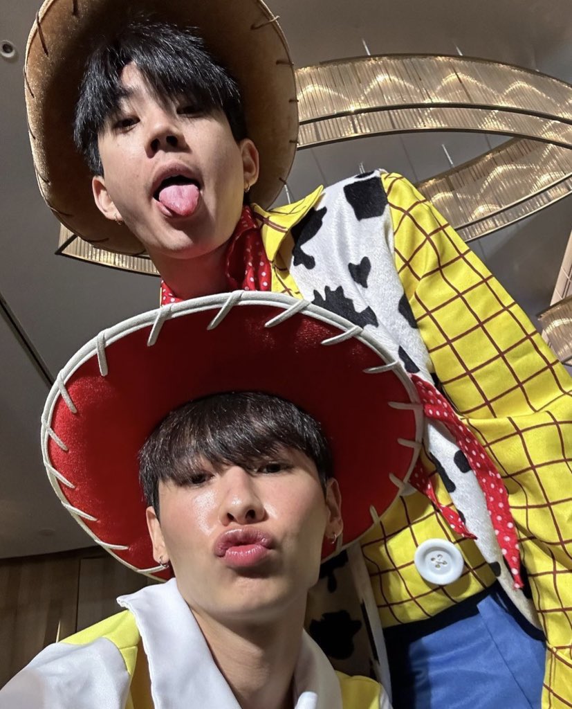 Pls RT
(❗️นับยอดรีตอนเที่ยงคืนวันนี้ 29.12.2023❗️)
เบบี๋มาช่วยๆกดรีทวิตโพสต์นี้ให้ถึงเป้ากันหน่อยนะคะ เราจะได้เอาไปแลกโหวตมาให้ออฟกันค่ะ🥹💖

🎯300+ rt = 300 tickets

🔗 : starlightawards.asia/?sid=08h5av17

#ออฟกัน #OffGun